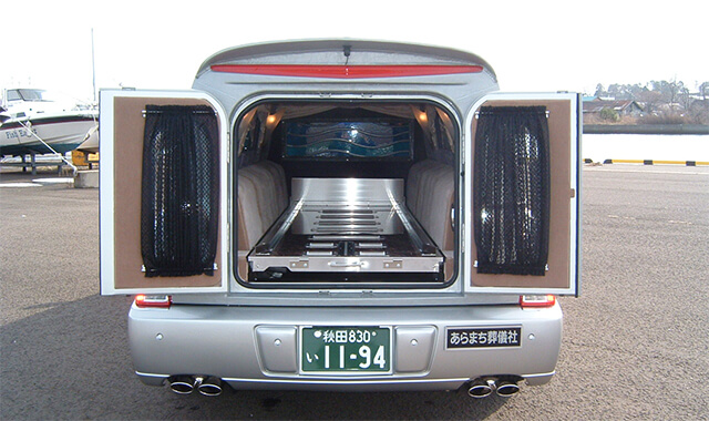 洋型リムジン霊柩車