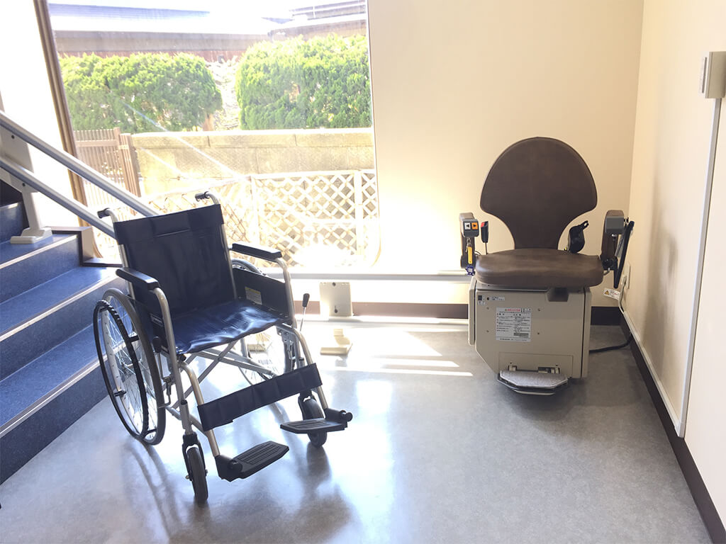 いす式階段昇降機1