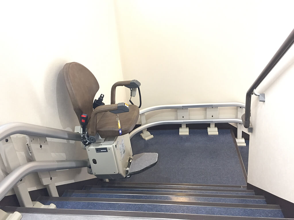 いす式階段昇降機3